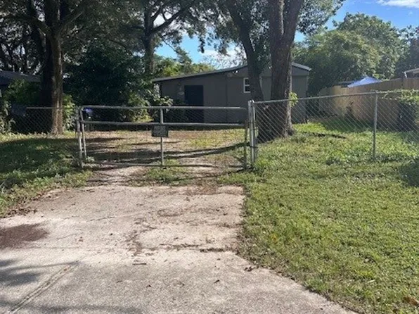 2950 Grace St, Apopka, FL 32703