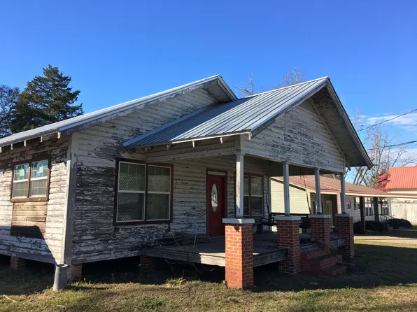 114 S Johnson St, Samson, AL 36477