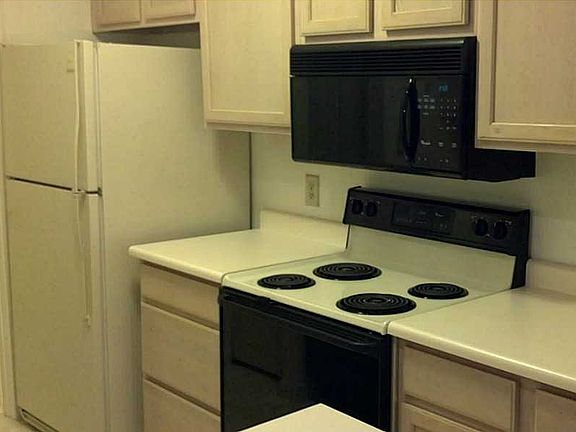4th image of 8314 Glenwillow Ln Unit 101