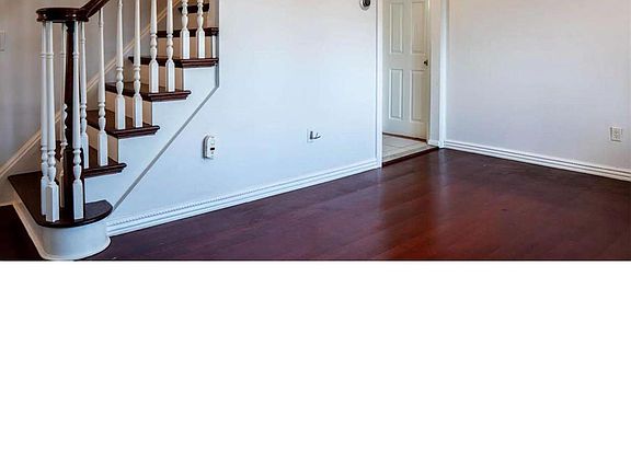 2nd image of 27 W Lakeland Street