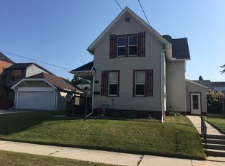1115 Columbus St, Manitowoc, WI 54220