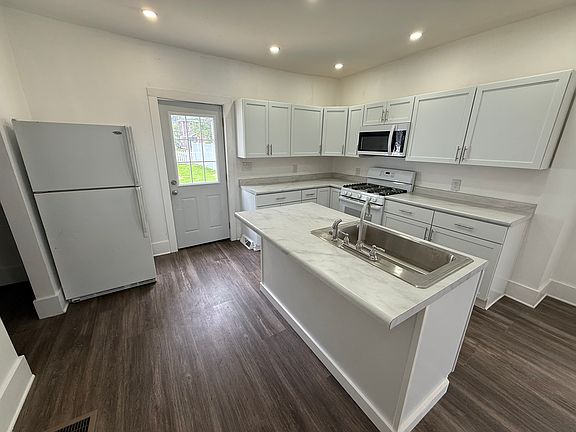 5th image of 1117 Lafayette Ave