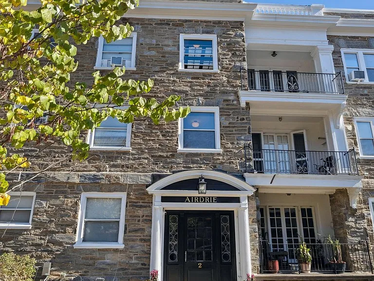 10 Montgomery — Photo 24