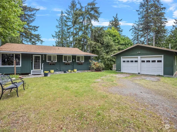 8033 Island Court, Clinton, WA 98236