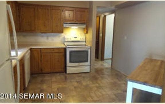 5th image of 400 16th Ave SW
