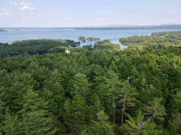 M:32, L:10 South Street, Blue Hill, ME 04614