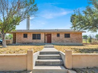 2088 Sunset Dr, Zapata, TX 78076