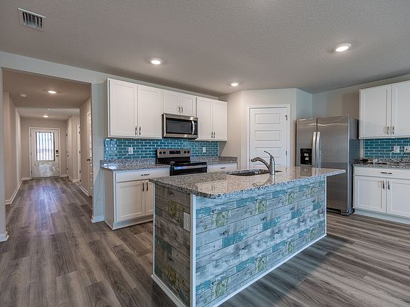 4th image of 21902 Aleutian Ave