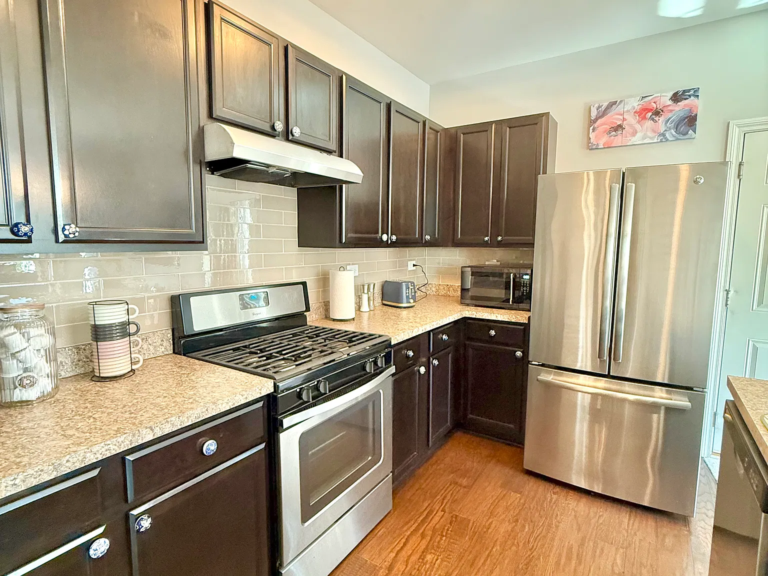 2 bed, 1543 sqft, $3,200 — Photo 4