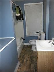 5th image of 106 S 38th St