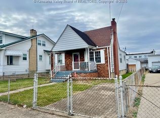 329 18th St, Dunbar, WV 25064