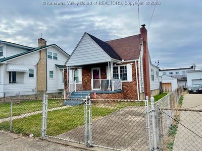 329 18th St, Dunbar, WV, 25064