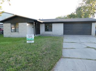 112 Sutherland Dr, Portland, TX 78374