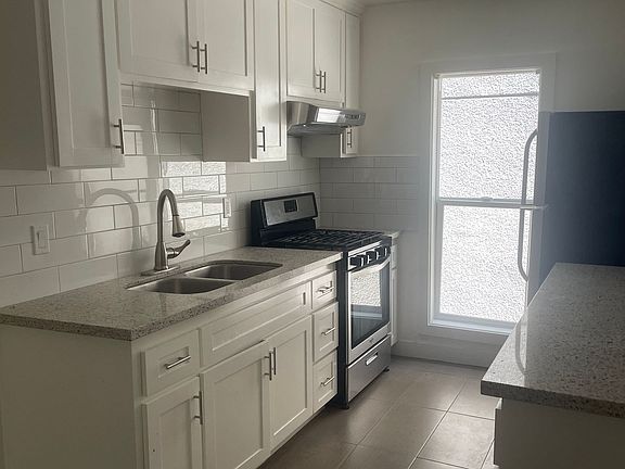 2nd image of 1443 S Bundy Dr APT 2