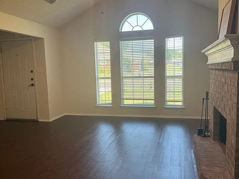 314 Beaumont Dr — Photo 4