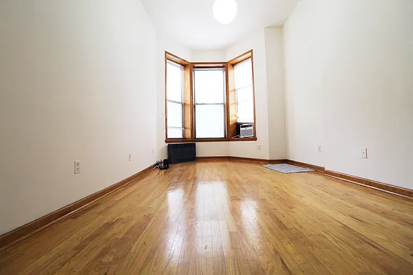 Rented by Guidance Realty Corp. | media 2