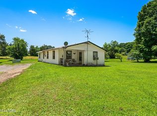 1420 Niles Ferry Rd, Madisonville, TN 37354