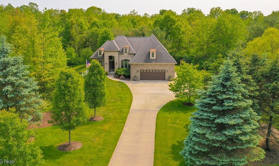 2408 Hunters Creek Cir, Hinckley, OH 44233 Zillow