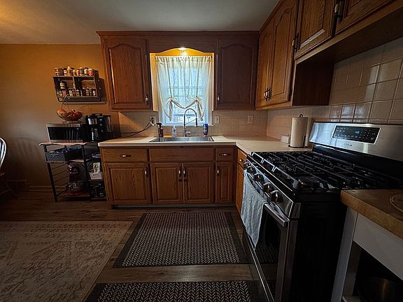 3rd image of 75 Lyndale Ave