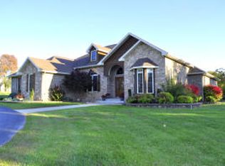 4262 S 93rd Rd, Bolivar, MO 65613