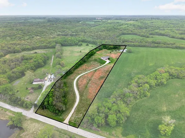 34071 W 160th St, Rayville, MO 64084