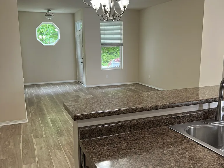 19428 Willet Ln NE — Photo 6