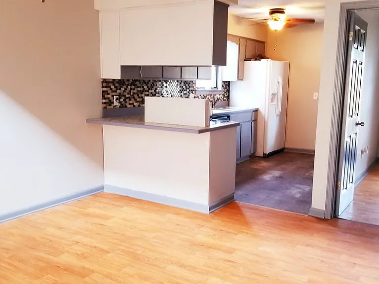 3415 W 19th St #22 — Photo 5