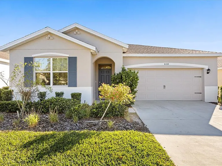 8104 Penrose Pl — Photo 1
