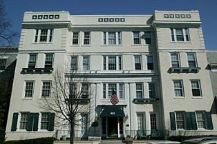 1st image of 421 N Boulevard APT 13