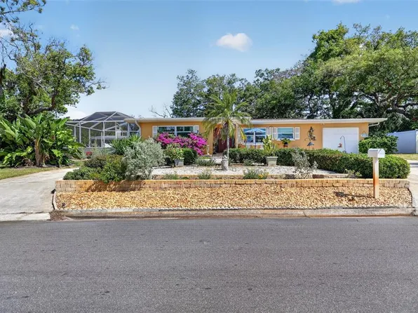 209 Westwinds Dr, Palm Harbor, FL 34683