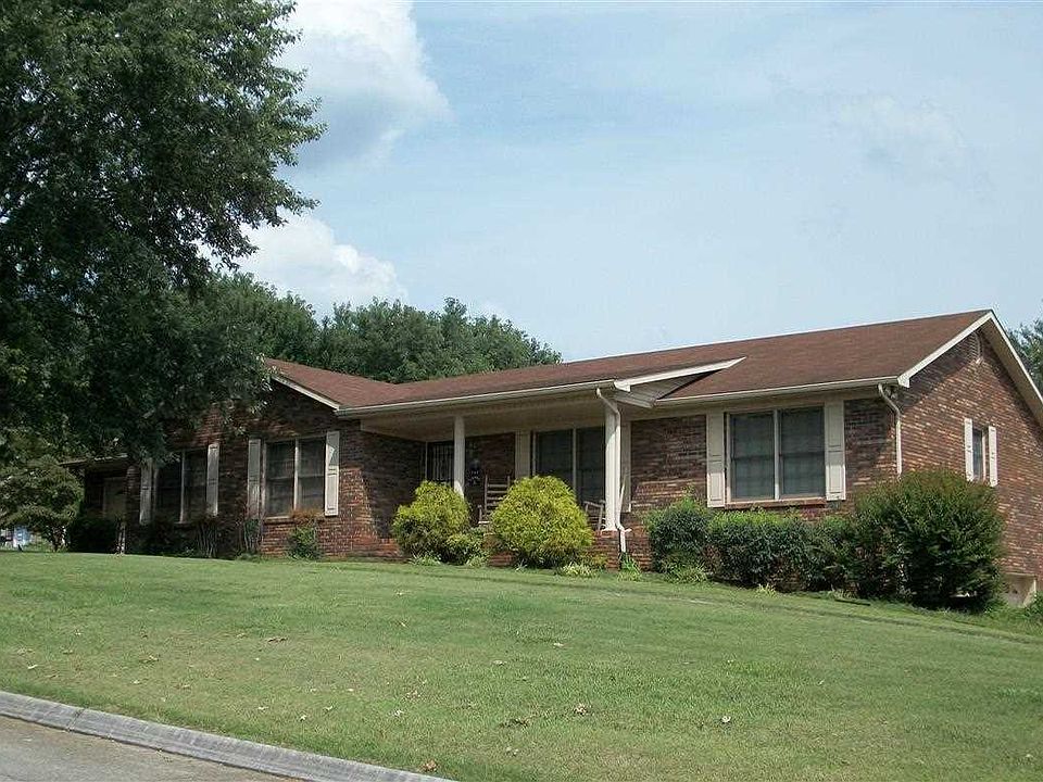 1st image of 882 Foxglove Ln