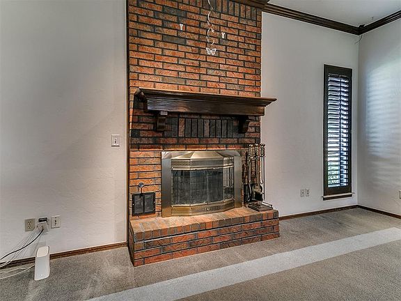 4th image of 116 E Parkland Dr