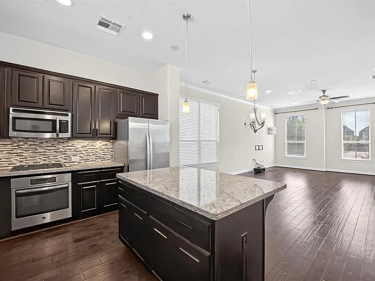 2707 Shadybrook Meadow Dr — Photo 13