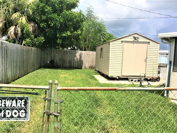 3rd image of 5618 Honeysuckle Dr