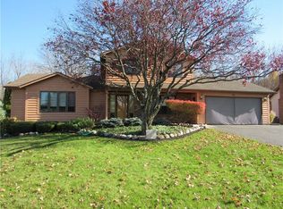 85 Clearwater Cir, Rochester, NY 14612