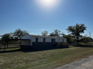134 Buck Ct, Runaway Bay, TX 76426