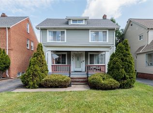 13653 Cedar Rd, University Heights, OH 44118