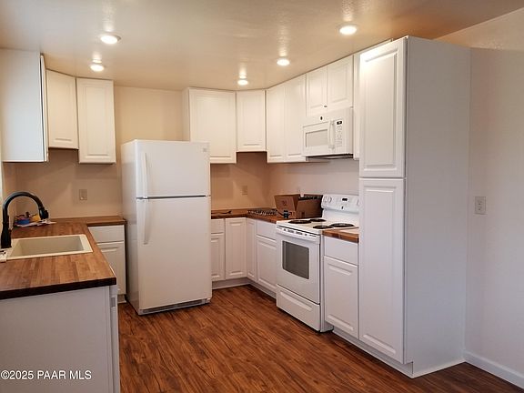 4th image of 825 S Allen Dr #A