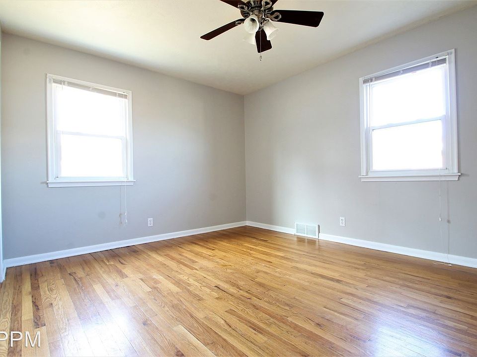 2nd image of 810 N 46th St APT 12