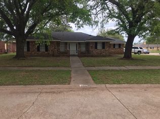 302 N Wickford Cir, Shreveport, LA 71115