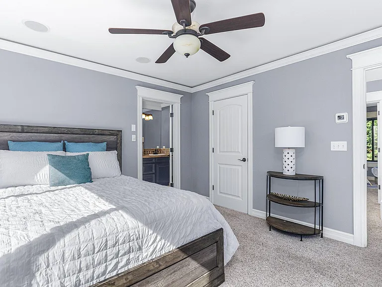 4013 E Lake Sammamish Shore Ln SE — Photo 10