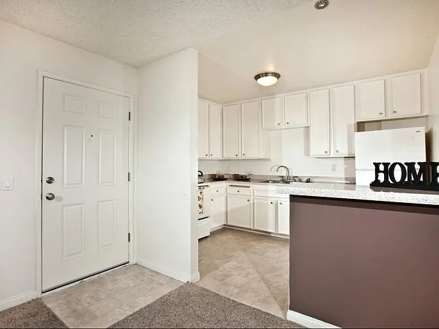 575 D St Chula Vista CA 91910-Kitchen Area