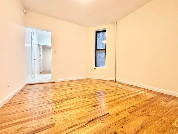 4th image of 638 E 14th St APT 9
