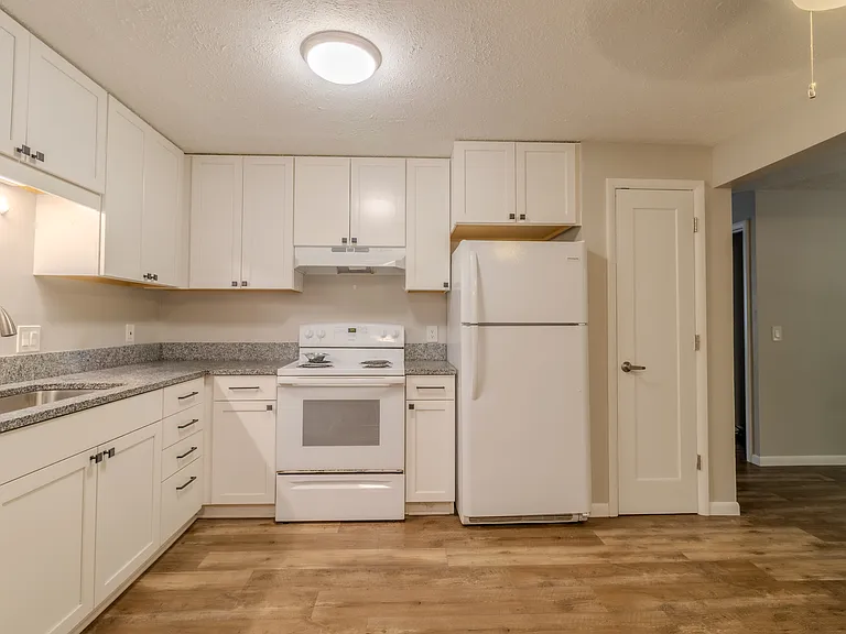 The Tides 1510 Veterans Dr — Photo 15
