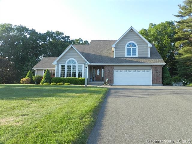 1st image of 11 Harvest Ln