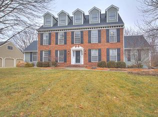 738 Stevens Creek Blvd, Forsyth, IL