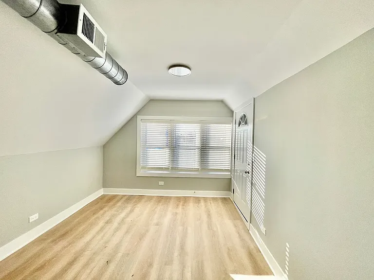 1st bedroom