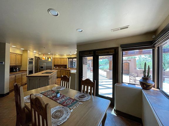 3rd image of 1148 N Chavano Dr