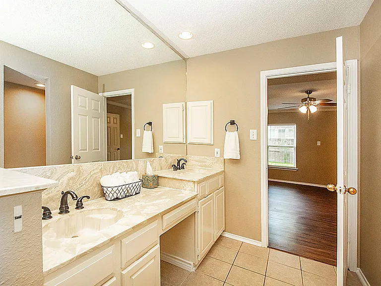 3905 Denham Way — Photo 16