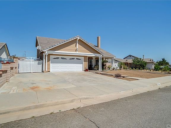 4th image of 23208 Sunny Canyon St